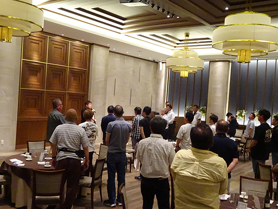 懇親会の様子